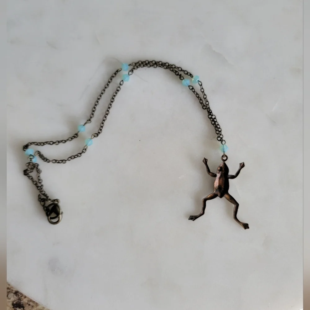 Handmade Frog Necklace 15" - Picture 2 of 3